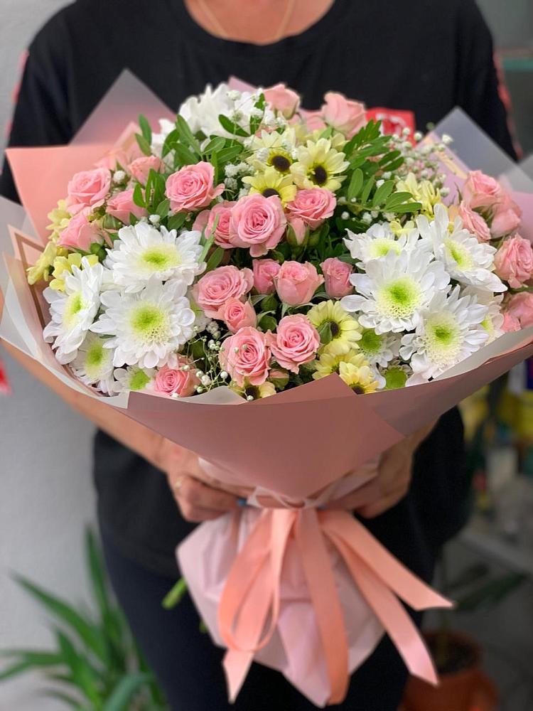 Букет цветов из: Розы и Хризантемы в Туле