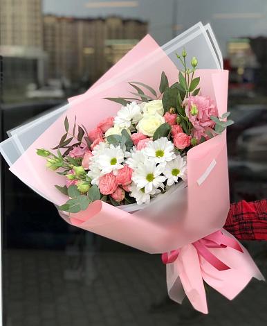 Букет цветов из: Розы, Лизиантусы и Хризантемы в Туле
